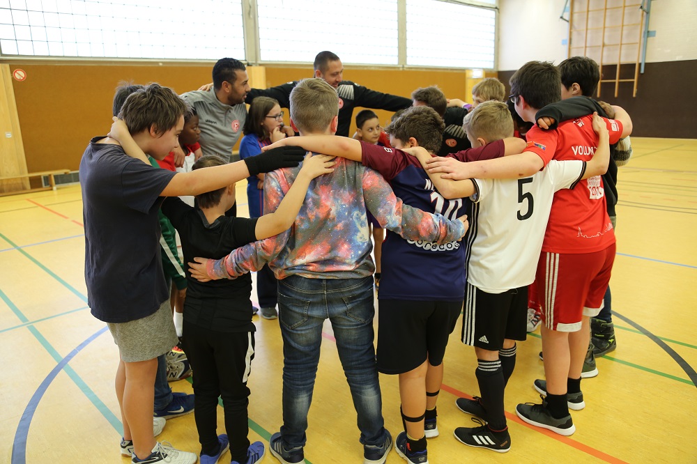 “Fußball trifft Kultur” jetzt auch an der Maria-Montessori-Gesamtschule in Düsseldorf