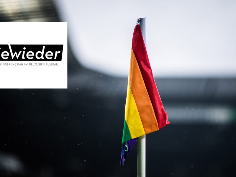LGBTQ Fahne auf der Stange