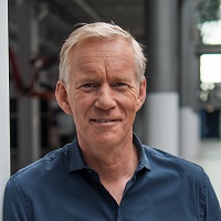 Portraitfoto von Johannes B. Kerner