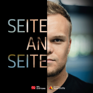 Niko Kappel, Kugelstoßer, im Porträt. Links im Bild steht in Großbuchstaben "Seite an Seite". Im unteren Bereich sind die Logos der Bundesliga Stiftung und Deutsche Sporthilfe zu sehen.