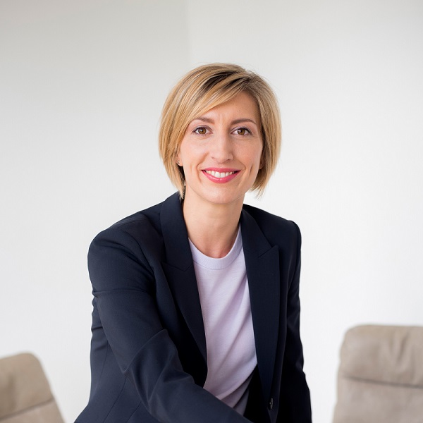 Porträtfoto Franziska Fey