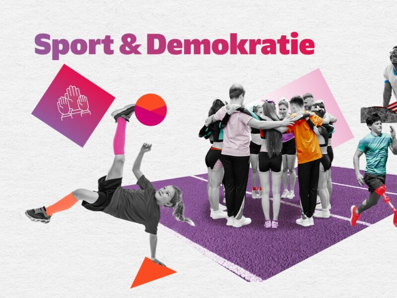 Eine Collage aus verschiedenen Fußballmotiven: Eine junge Spielerin in Aktion, eine Gruppe von Kindern, die sich in den Armen hält und ein Fußballspieler im Trikot. Im Hintergrund sind Fußballfelder und Linien erkennbar. Darüber steht der Text 